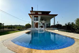 Kemalpaşa 75.Yıl Ören'de Satılık 7+1 Villa