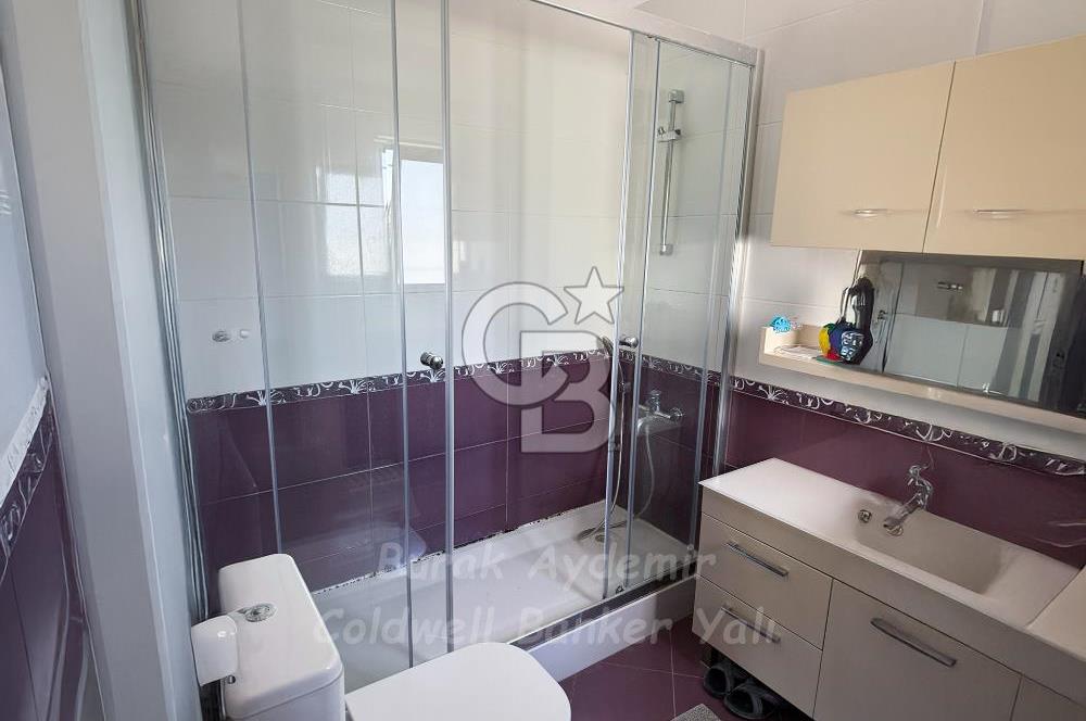 Güzelbahçe Kahramandere Mah. Mimarka Uğur Sitesi Havuzlu Satılık Villa