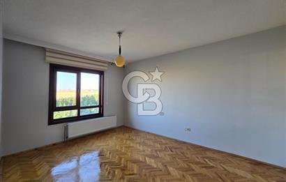 ETİMESGUT AYYILDIZ MAH. YÜZME HAVUZLU SİTEDE 3+1 DAİRE