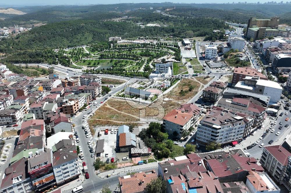 ARNAVUTKÖY'DE MERKEZDE SATILIK ARSA