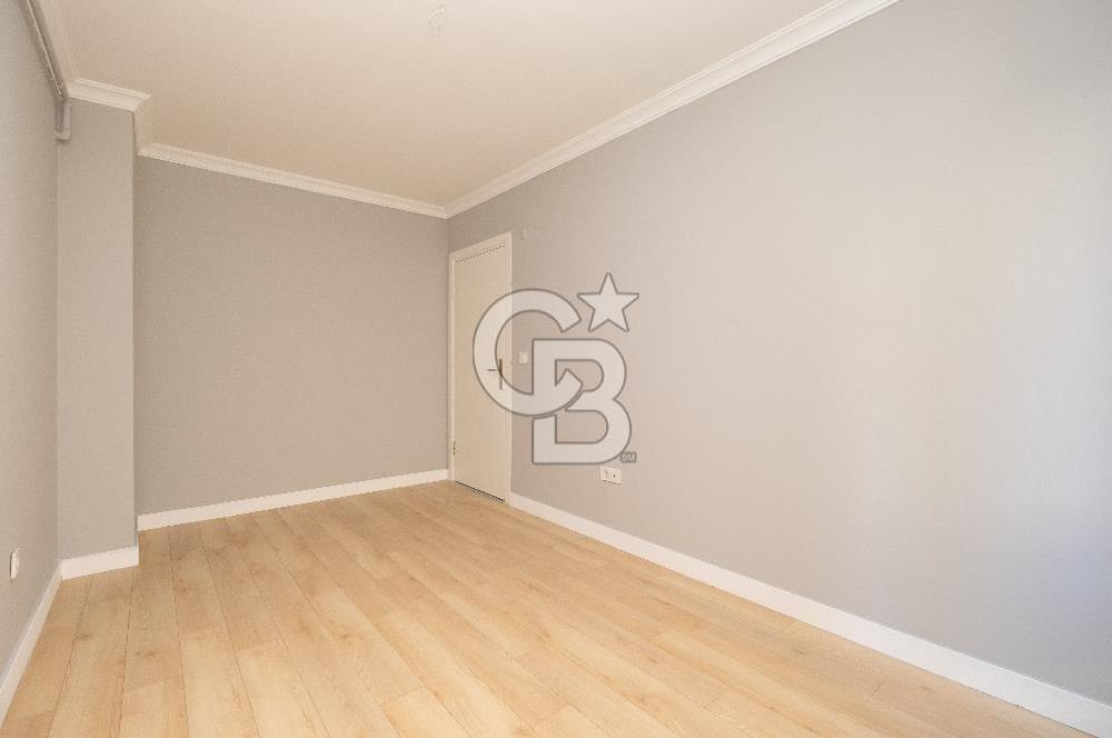SANCAKTEPE SARIEVLER SİTESİNDE, 152 M² NET BAHÇE KATI
