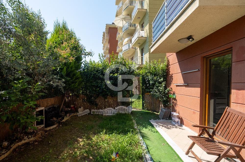 SANCAKTEPE SARIEVLER SİTESİNDE, 152 M² NET BAHÇE KATI