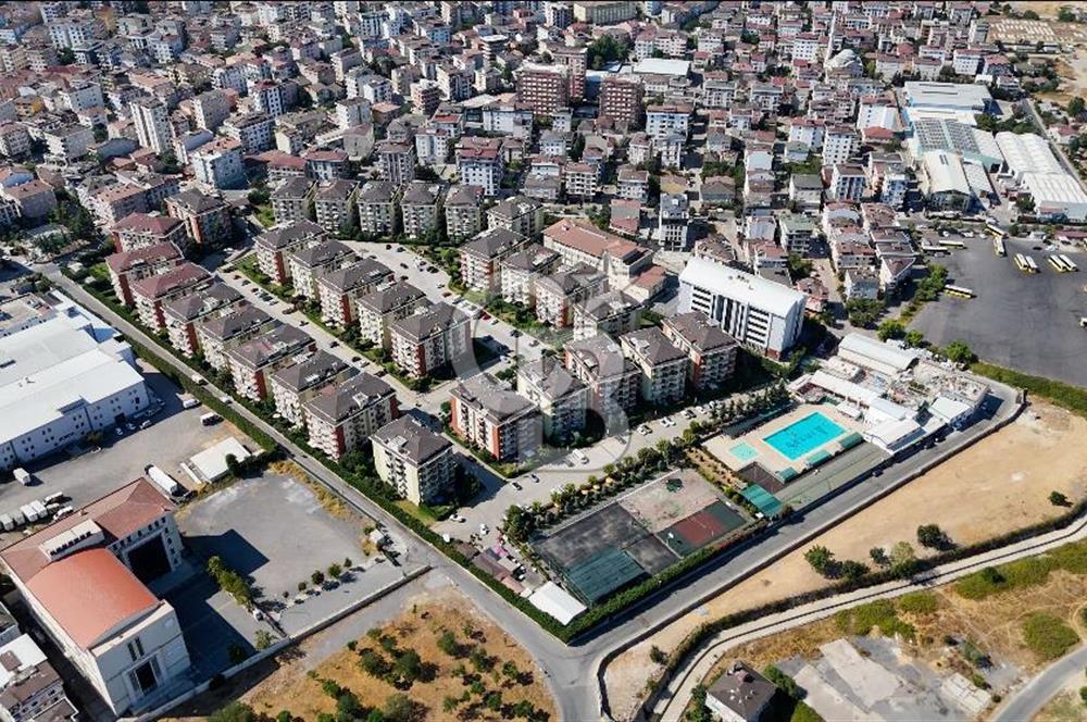 SANCAKTEPE SARIEVLER SİTESİNDE, 152 M² NET BAHÇE KATI