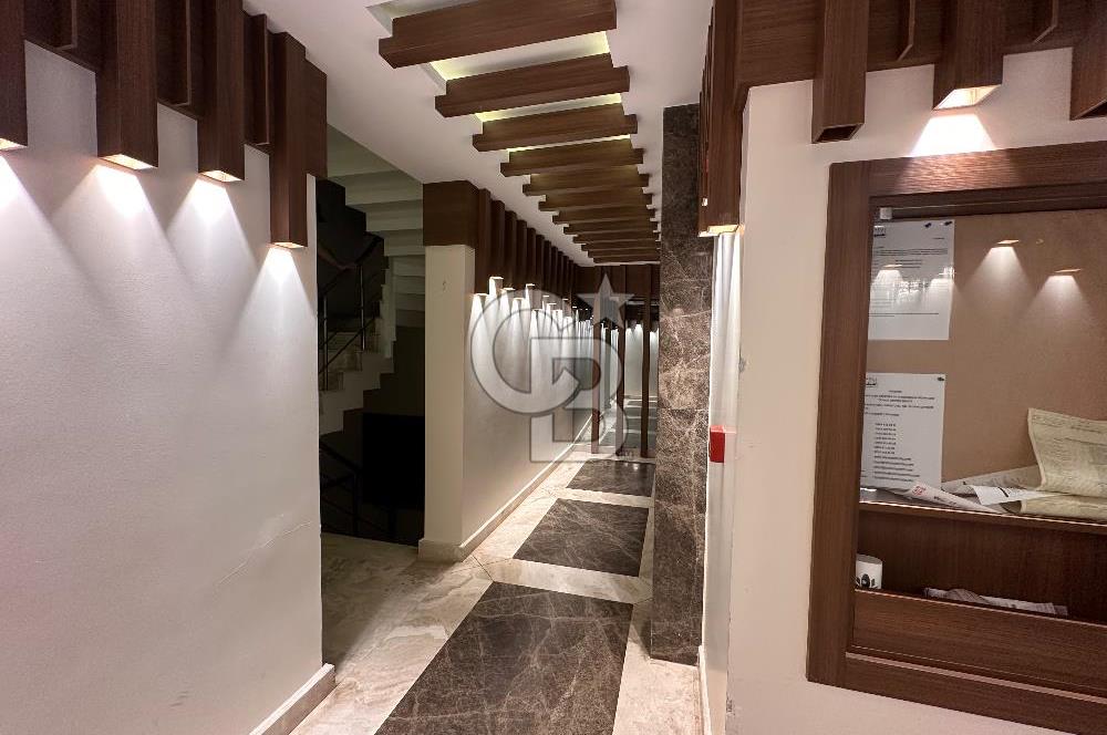 Kazım Özalp’te Deniz Manzaralı 3+1 Katta Tek Satılık Daire