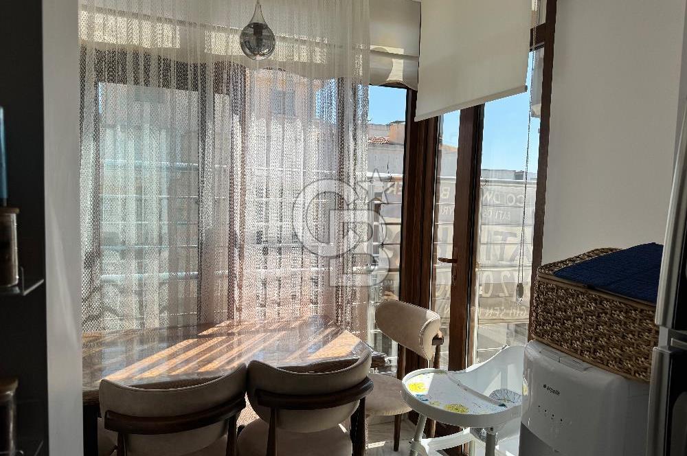 Karşıyaka Şemikler Mahallesi 4+2 Dubleks Teraslı Daire