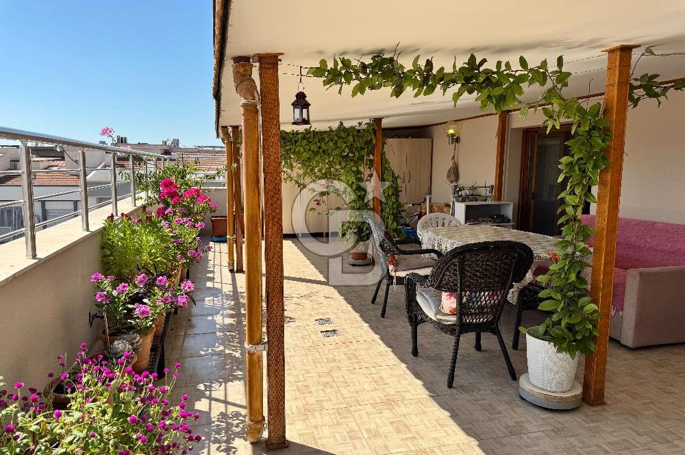 Karşıyaka Şemikler Mahallesi 4+2 Dubleks Teraslı Daire