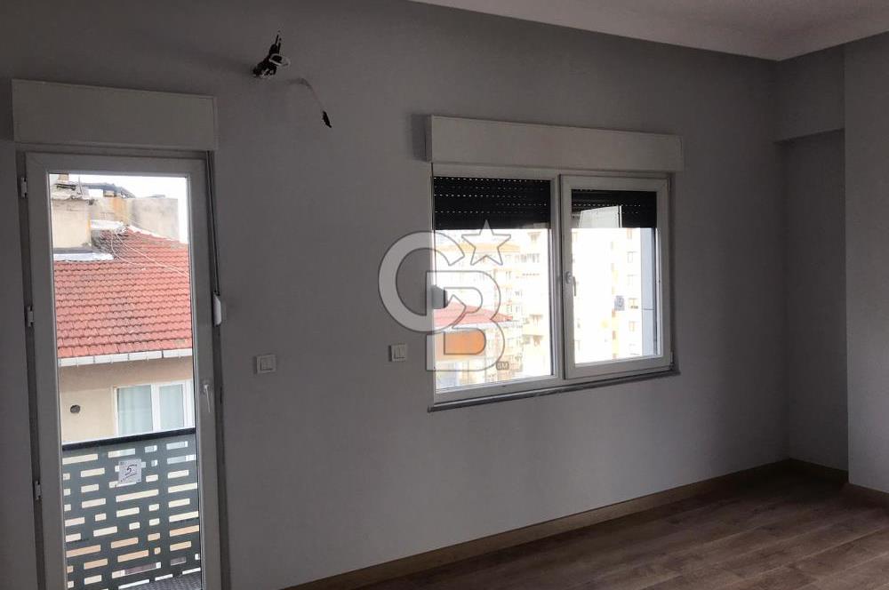 FENERYOLUNDA MARMARA ÜNİVERSİTESİNE KOMŞU, SATILIK 2+1 DAİRE