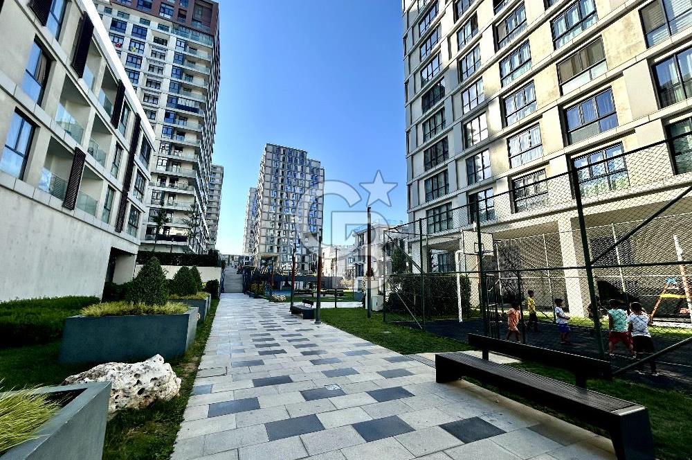 Bahçeşehir Strada 1.Etap Satılık 1+1 Daire Balkonlu Büyük Tip