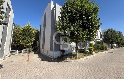 BEYTEPE ANKA NATURA KONUTLARI GİRŞTE 5+1 SATILIK VİLLA