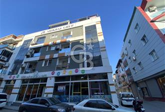 ÇİĞLİ YENİMAHALLEDE MERKEZİ KONUMDA SATILIK 2+1 daire