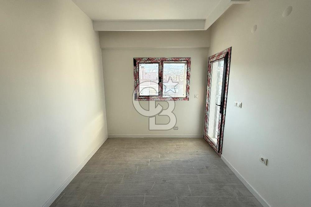 Bayraklı Manavkuyu Tınaztepe Galen Hastanesi Yakını 3+1 Satılık Daire