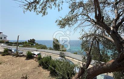 Seferihisar Site İçerisinde Özel Plajlı Müstakil Villa