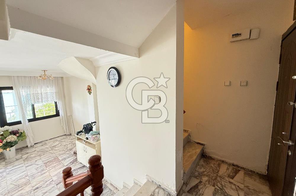Seferihisar Site İçerisinde Özel Plajlı Müstakil Villa