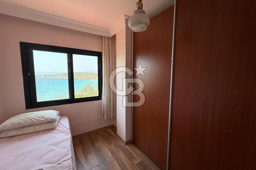 Seferihisar Site İçerisinde Özel Plajlı Müstakil Villa