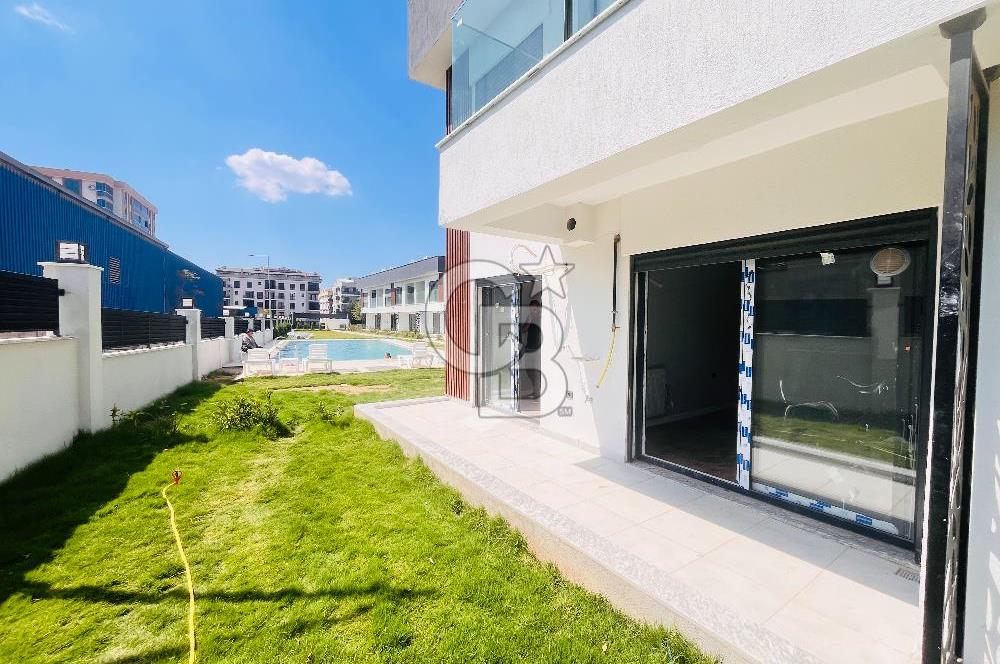 Bornova'da Güvenlikli Havuzlu Site İçinde Satılık 1+1 Daire