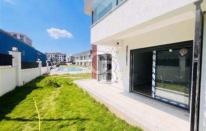 Bornova'da Güvenlikli Havuzlu Site İçinde Satılık 1+1 Daire