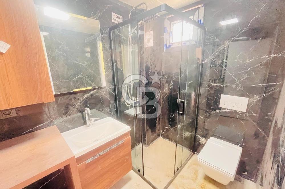 Bornova'da Güvenlikli Havuzlu Site İçinde Satılık 1+1 Daire