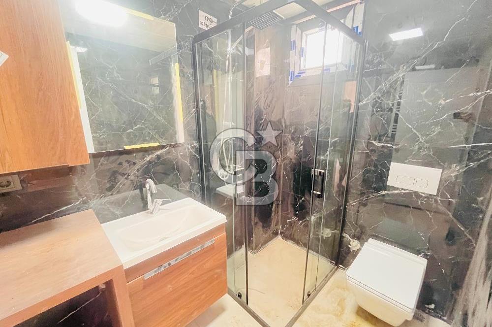 Bornova'da Güvenlikli Havuzlu Site İçinde Satılık 1+1 Daire
