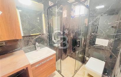 Bornova'da Güvenlikli Havuzlu Site İçinde Satılık 1+1 Daire