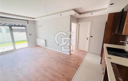 Bornova'da Güvenlikli Havuzlu Site İçinde Satılık 1+1 Daire