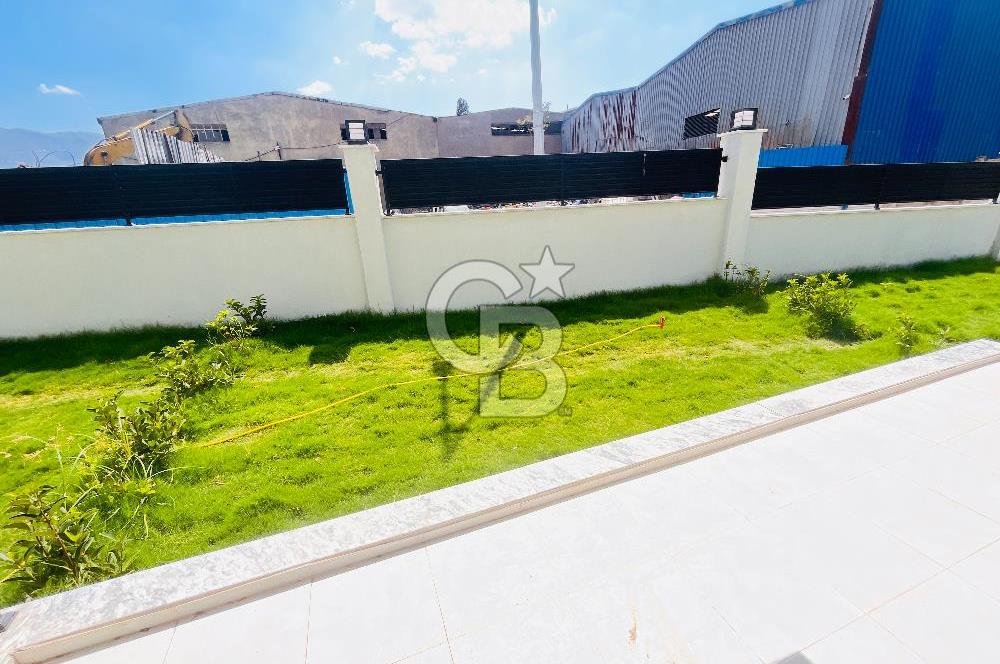 Bornova'da Güvenlikli Havuzlu Site İçinde Satılık 1+1 Daire