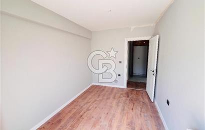 Bornova'da Güvenlikli Havuzlu Site İçinde Satılık 1+1 Daire