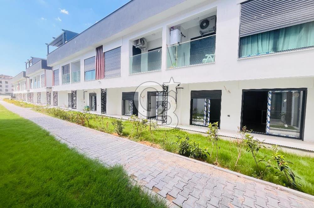 Bornova'da Güvenlikli Havuzlu Site İçinde Satılık 1+1 Daire