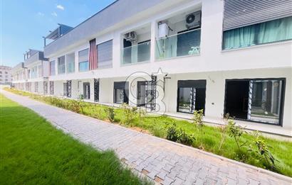 Bornova'da Güvenlikli Havuzlu Site İçinde Satılık 1+1 Daire