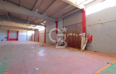 Salihli Organize Sanayi Bölgesi'nde Ankara yolu cepheli köşe...