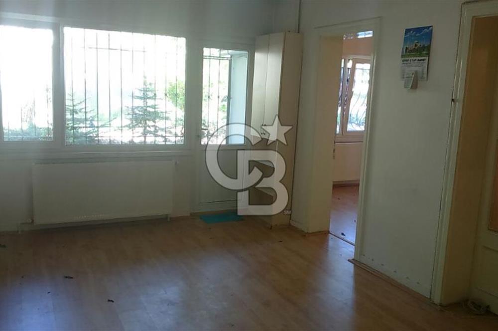 Ragıp Tüzün Mahallesinde, Bahçe Katı 2+1 Satılık Daire