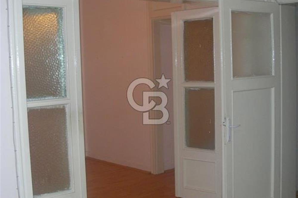Ragıp Tüzün Mahallesinde, Bahçe Katı 2+1 Satılık Daire