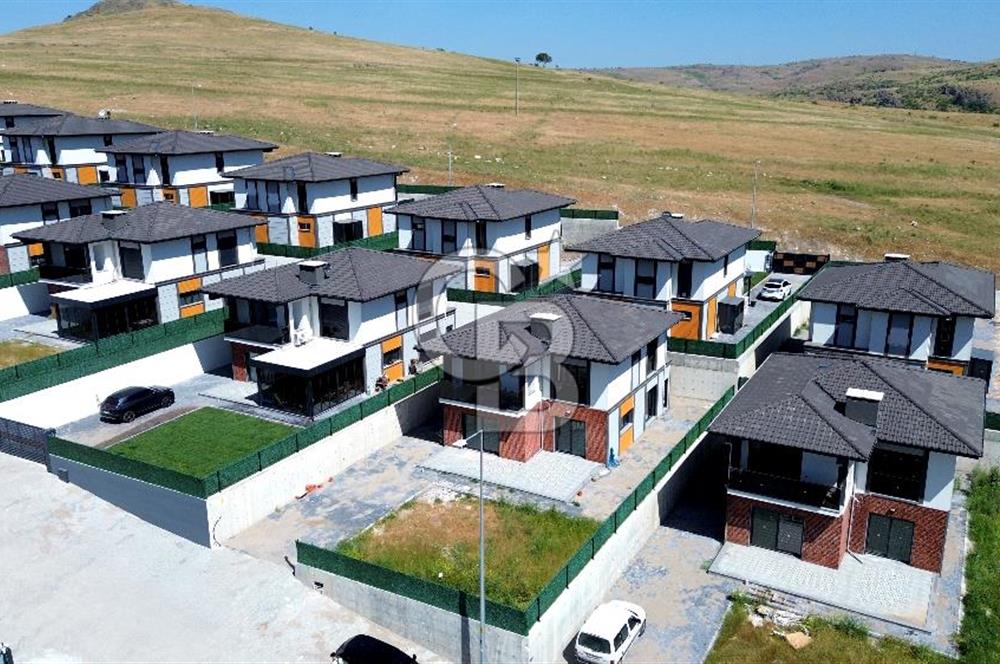BALIKESİR KARESİ KÖTEYLİ'DE SATILIK MUHTEŞEM VİLLA