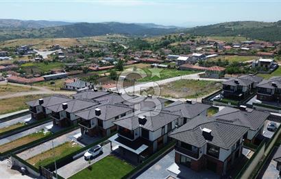 BALIKESİR KARESİ KÖTEYLİ'DE SATILIK MUHTEŞEM VİLLA