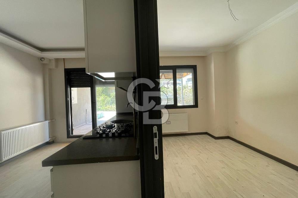 Bornova Myvia 414’te Devirli Kiralık Modern İpek Kirpik & Bakım Salonu – Yüksek Tabela Değeri & Büyük Teras
