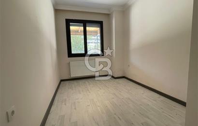 Bornova Myvia 414’te Devirli Kiralık Modern İpek Kirpik & Bakım Salonu – Yüksek Tabela Değeri & Büyük Teras