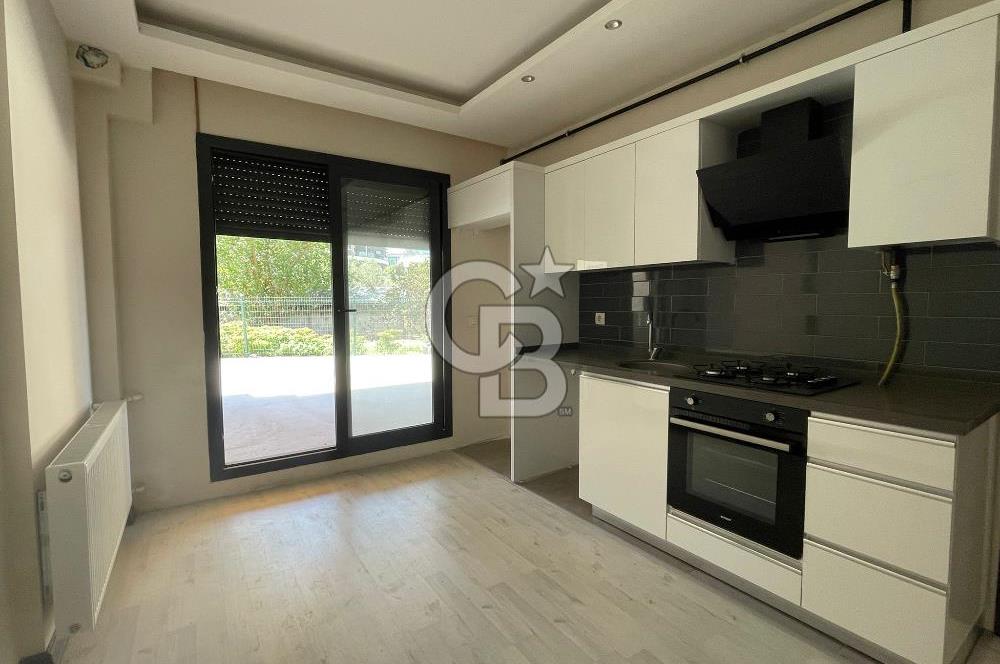 Bornova Myvia 414’te Devirli Kiralık Modern İpek Kirpik & Bakım Salonu – Yüksek Tabela Değeri & Büyük Teras