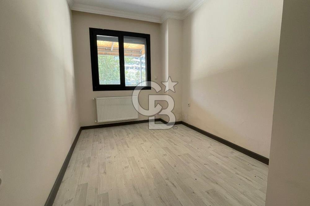 Bornova Myvia 414’te Devirli Kiralık Modern İpek Kirpik & Bakım Salonu – Yüksek Tabela Değeri & Büyük Teras