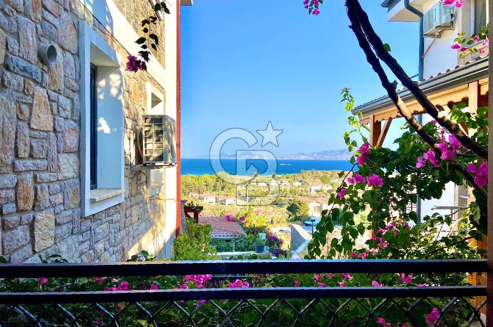 Datça Burgaz'da Panoramik Deniz Manzaralı 2+1 Orta Kat Daire