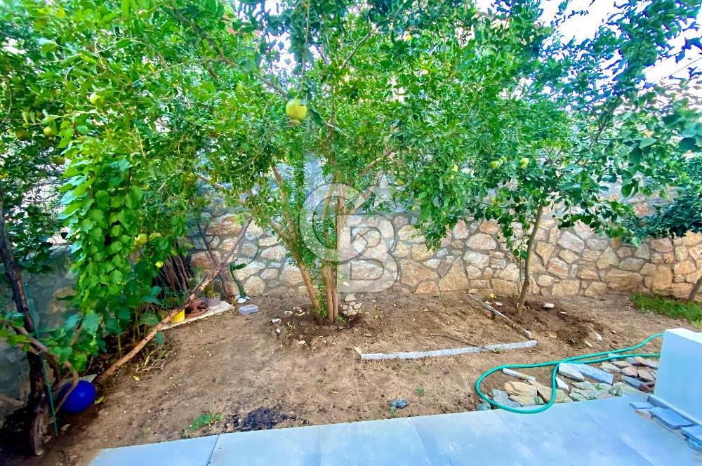 Datça Burgaz'da Panoramik Deniz Manzaralı 2+1 Orta Kat Daire
