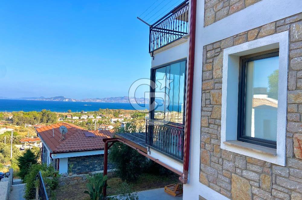 Datça Burgaz'da Panoramik Deniz Manzaralı 2+1 Orta Kat Daire