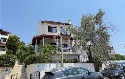 Seferihisar Site İçerisinde Özel Plajlı Müstakil Villa