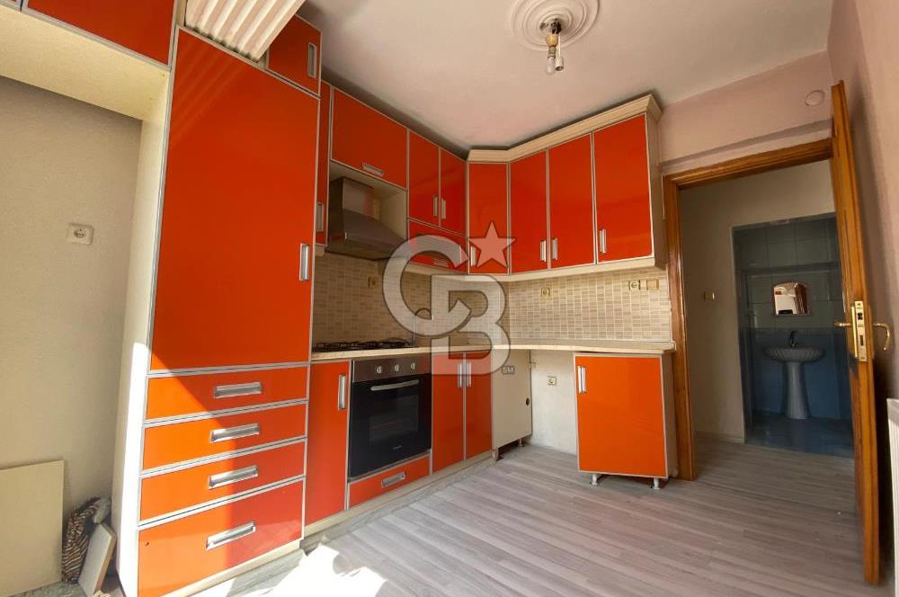 Menemen Türkelli ‘de 3 Katlı Komple Satılık Bina