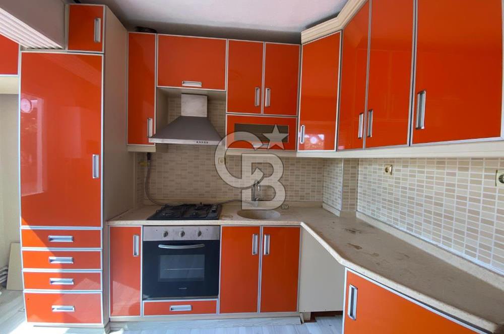 Menemen Türkelli ‘de 3 Katlı Komple Satılık Bina
