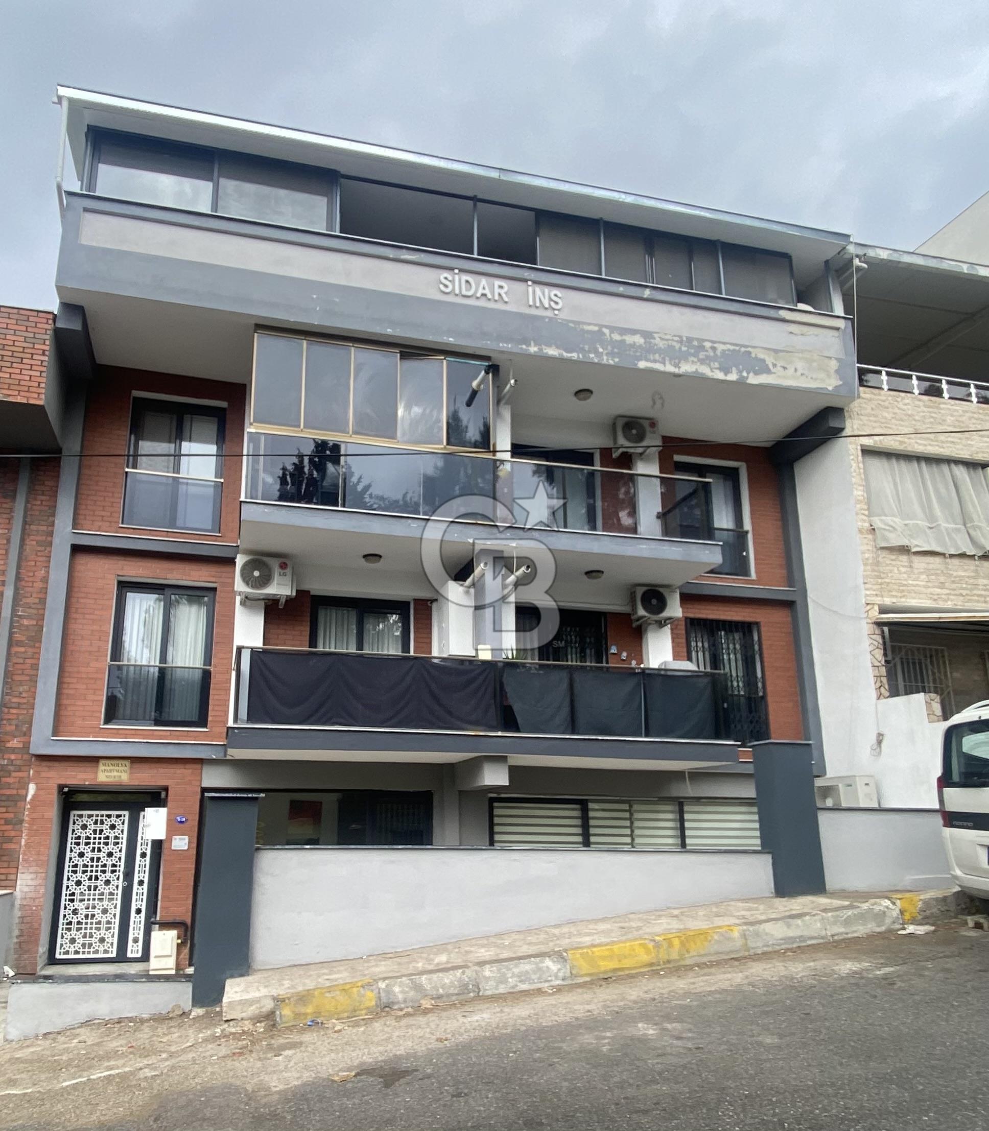 BUCA MENDERES HALK CADDESİNDE EŞYALI SATILIK 1+1  DAİRE