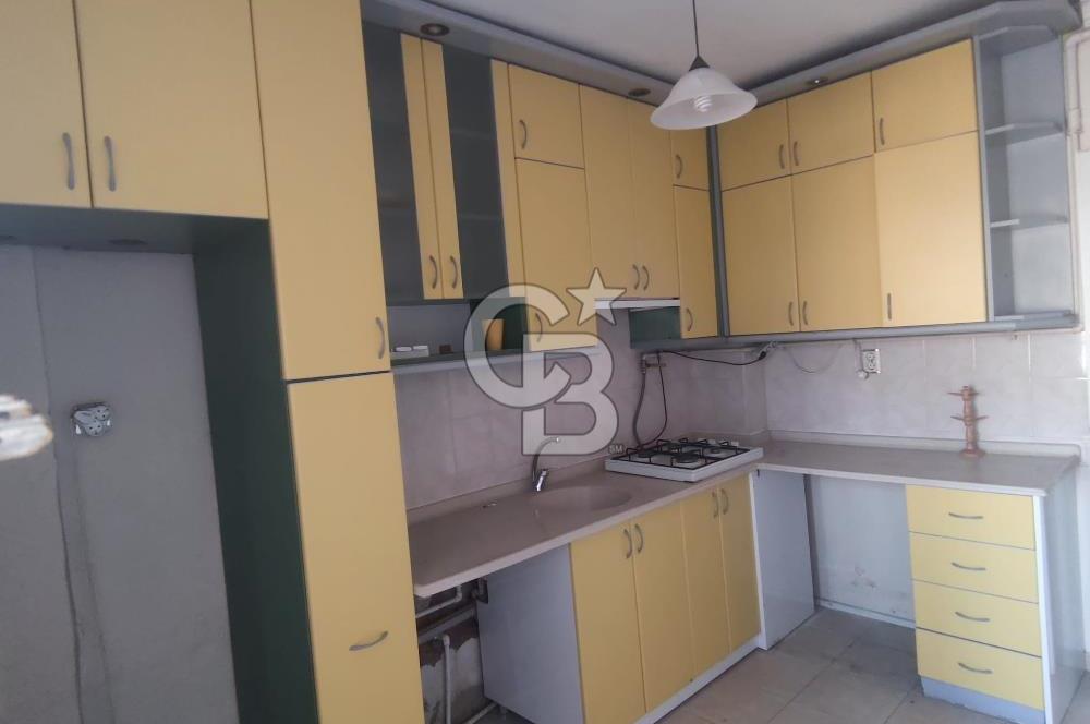 BORNOVA MANAVKUYU'DA 3+1 KİRALIK DAİRE