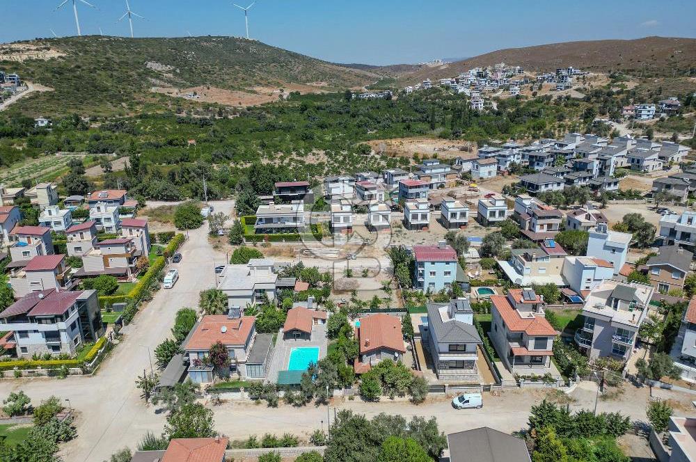 SEFERİHİSAR SIĞACIK 4+2 ÖZEL BAHÇELİ SATILIK VİLLA