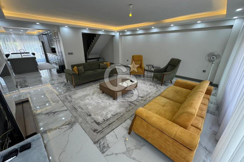 CB ENVOY | Kartepe'de Merkezi Konumda Özel Tasarım 6+1 Villa