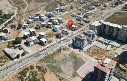 MENEMEN KOYUNDERE DE SATILIK CADDE ÜSTÜ ARSA