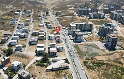 MENEMEN KOYUNDERE DE SATILIK CADDE ÜSTÜ ARSA