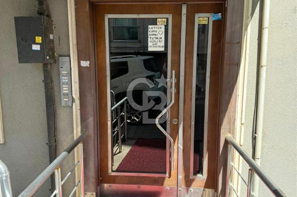 ÇEKMEKÖY MERKEZ MAHALLESİ'NDE SATILIK 2+1 DAİRE
